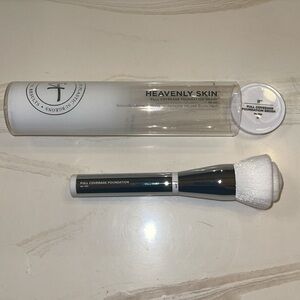 Brand New it Full coverage foundation brush